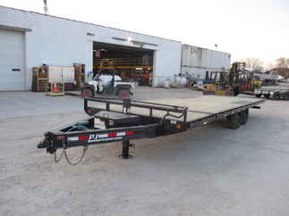 2021 PJ Trailer 102x26 T8 Equipment Deckover Tilt T8J2672BSTK