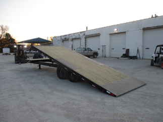 2021 PJ Trailer 102x26 T8 Equipment Deckover Tilt T8J2672BSTK