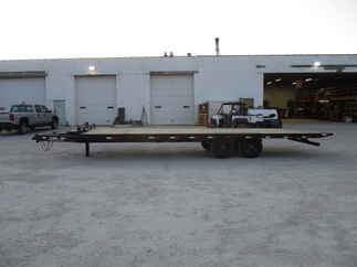 2021 PJ Trailer 102x26 T8 Equipment Deckover Tilt T8J2672BSTK