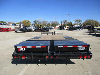 2023 PJ Trailer 102x22 F8 Equipment Deckover F8J2272BSYK