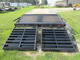 2024 PJ Trailer 102x26 F8 Equipment Deckover F8J2672BSYK