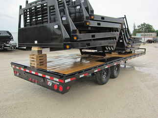 2024 PJ Trailer 102x22 F8 Equipment Deckover F8J2272BSSK