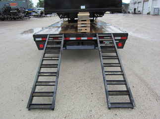 2024 PJ Trailer 102x22 F8 Equipment Deckover F8J2272BSSK