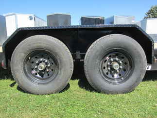 2025 PJ Trailer 82x24 T6 Equipment Tilt T6J2472BTTK