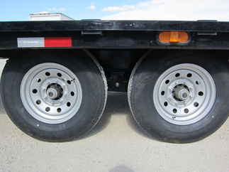 2025 PJ Trailer 102x24 T8 Equipment Deckover Tilt T8J2472BSTK