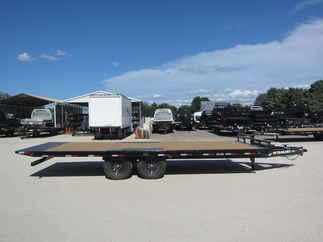 2025 PJ Trailer 102x22 T8 Equipment Deckover Tilt T8J2272BSTK