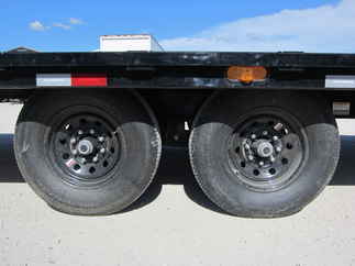 2025 PJ Trailer 102x22 T8 Equipment Deckover Tilt T8J2272BSTK