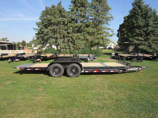 2025 PJ Trailer 82x20 T6 Equipment Tilt T6J2072BTTK