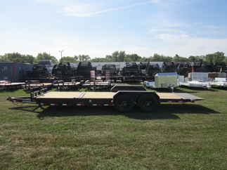 2025 PJ Trailer 82x22 T6 Equipment Tilt T6J2272BTTK