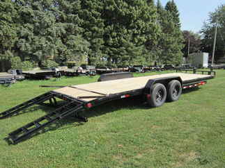 2025 PJ Trailer 83x24 CC Equipment CCJ2472BSBK-SRRR