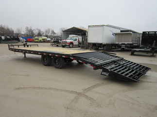 2025 PJ Trailer 102x24 F8 Equipment Deckover F8J2472BSYK