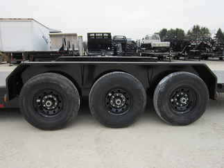 2025 PJ Trailer 82x22 TF Equipment Tilt TFT2273BTTK-SF04