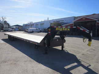 2025 Big Tex 102x40  Gooseneck 22GN-40STA-S8BK