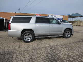 2017 Chevy 1500 Suburban   LT