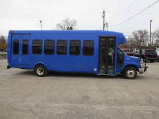 2010 Ford E450 Econoline Cutaway Bus 0