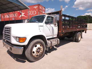 1999 Ford F800 Regular Cab Flatbed 0