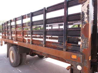 1999 Ford F800 Regular Cab Flatbed 0