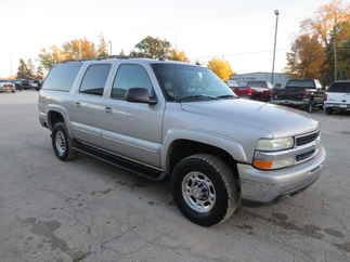 2004 Chevy 2500 Suburban   LT