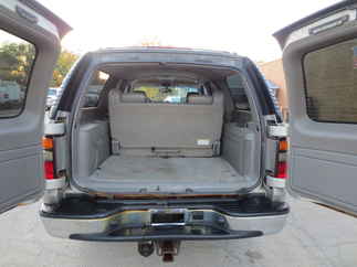 2004 Chevy 2500 Suburban   LT