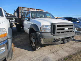 2005 Ford F550 Regular Cab Flatbed XL