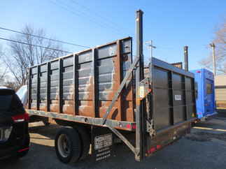 2005 Ford F550 Regular Cab Flatbed XL