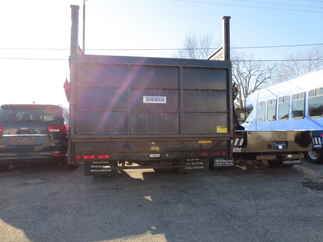 2005 Ford F550 Regular Cab Flatbed XL