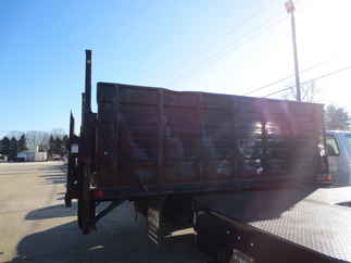 2005 Ford F550 Regular Cab Flatbed XL