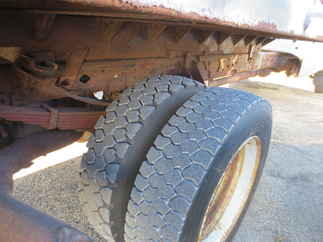 2005 Ford F550 Regular Cab Flatbed XL