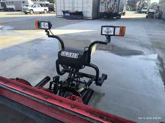 SOLD OUT Used Hiniker  Model, C-Plow Compression Spring Trip, HALOGEN headlights Poly